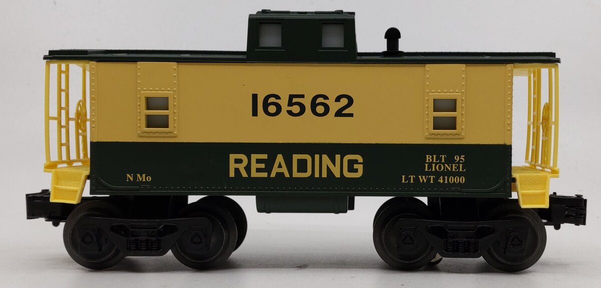 Lionel 6-16562 O Gauge Reading Center Cupola Illuminated Caboose