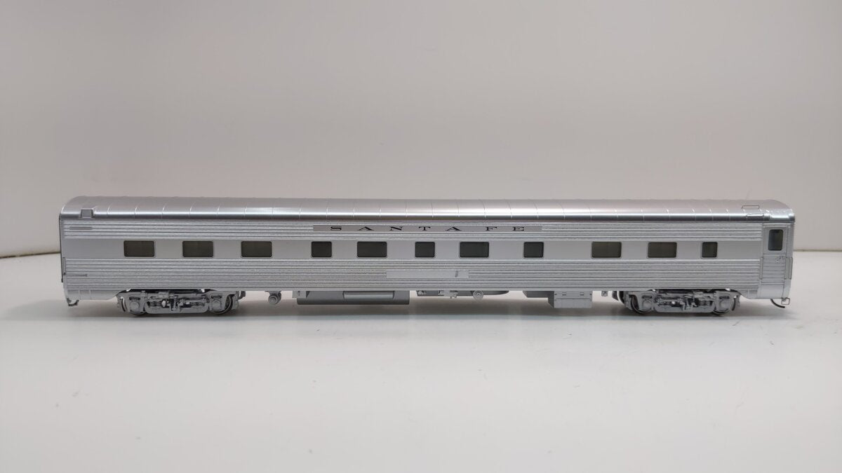 Walthers 920-9322 HO Santa Fe 85' P-S 10-3-2 Sleeper - Standard