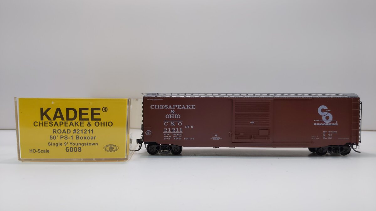 Kadee 6008 HO Chesapeake & Ohio 50' PS-1 Boxcar #21211