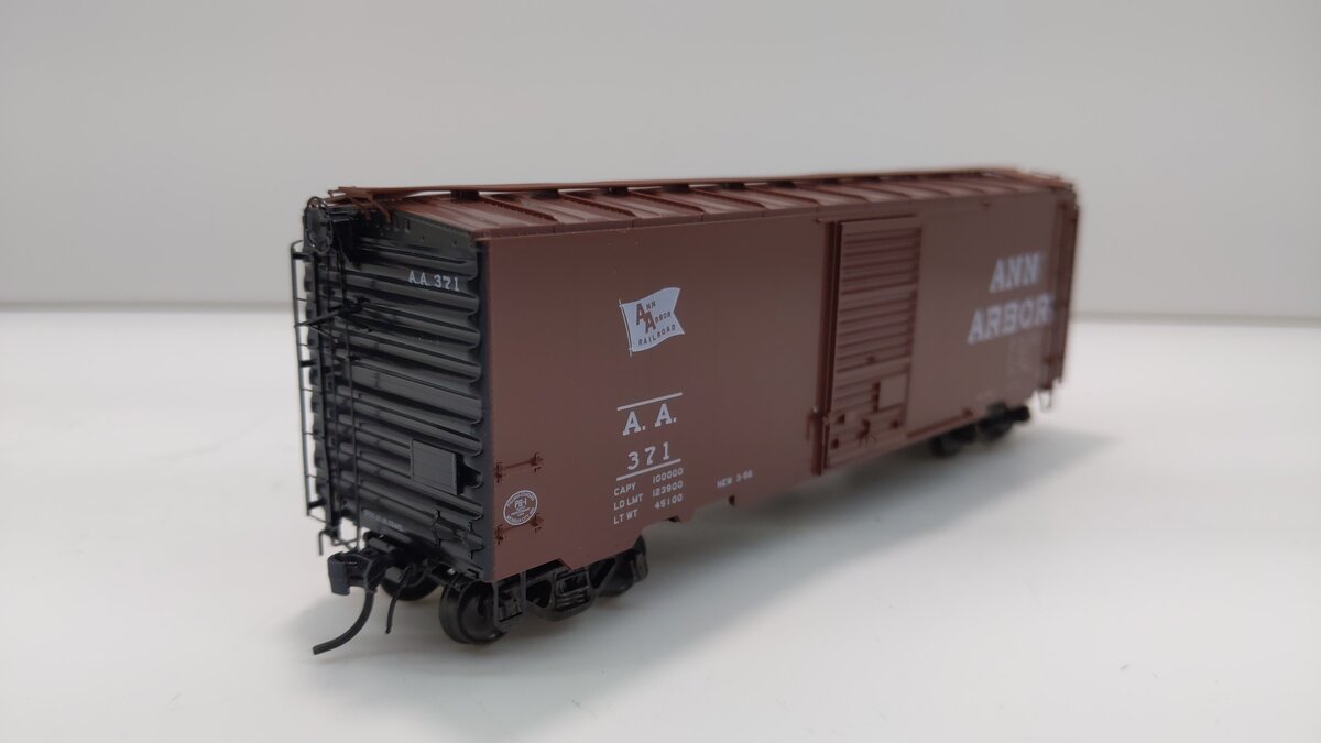 Kadee 4501 HO Ann Arbor 40' PS-1 Boxcar with 6' Youngstown Door #371