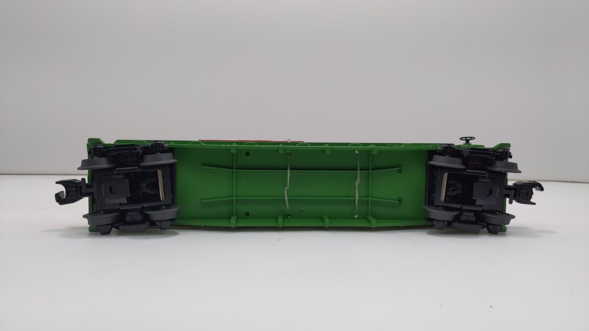 MTH 30-76212 O Gauge Christmas Flat Car with Fire Truck