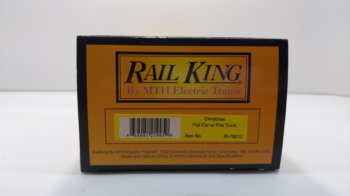 MTH 30-76212 O Gauge Christmas Flat Car with Fire Truck