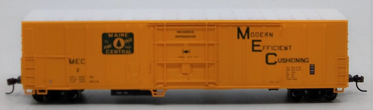 Athearn 71146 HO Scale Maine Central 57' Mechanical Reefer #2