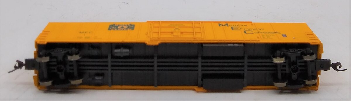 Athearn 71145 HO Maine Central 57' Mechanical Reefer Ready-To-Run #1