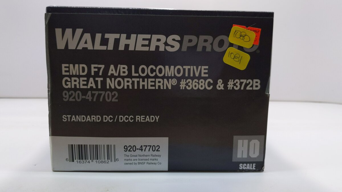 Walthers 47702 HO Great Northern EMD F7A-B Set-Standard DC #368C,372B