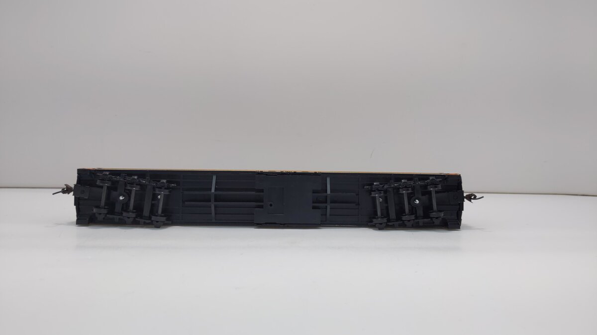 Athearn 7835 HO Scale Great Northern Standard Clerestory Roof Coach #969