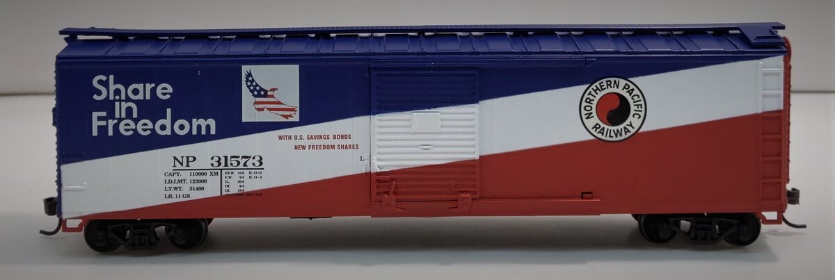 Athearn 7071 HO NP Bonds 50'''' Single Door Boxcar #31573