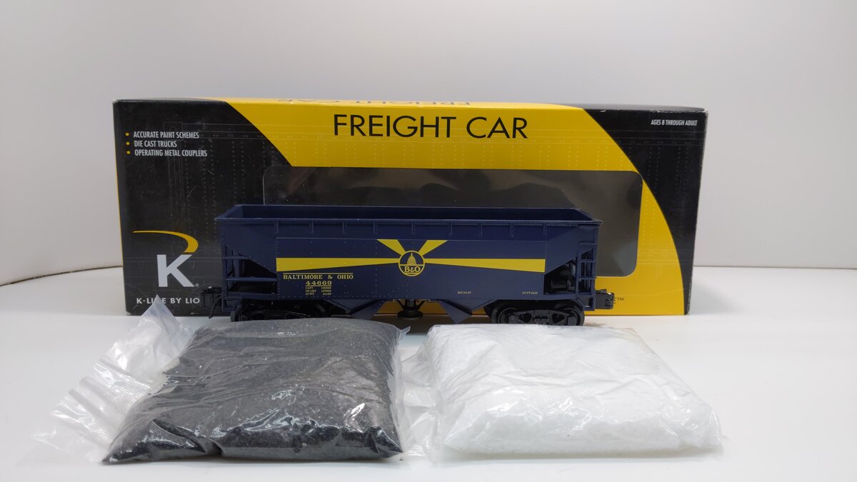 Lionel 6-22147 O Gauge B&O Operating Hopper Car w/ Coal Loads #44669