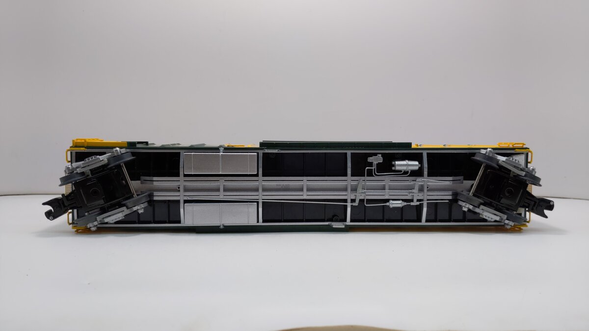 Lionel 6-27396 O Gauge Chicago & North Western Heritage Mechanical Reefer #5991