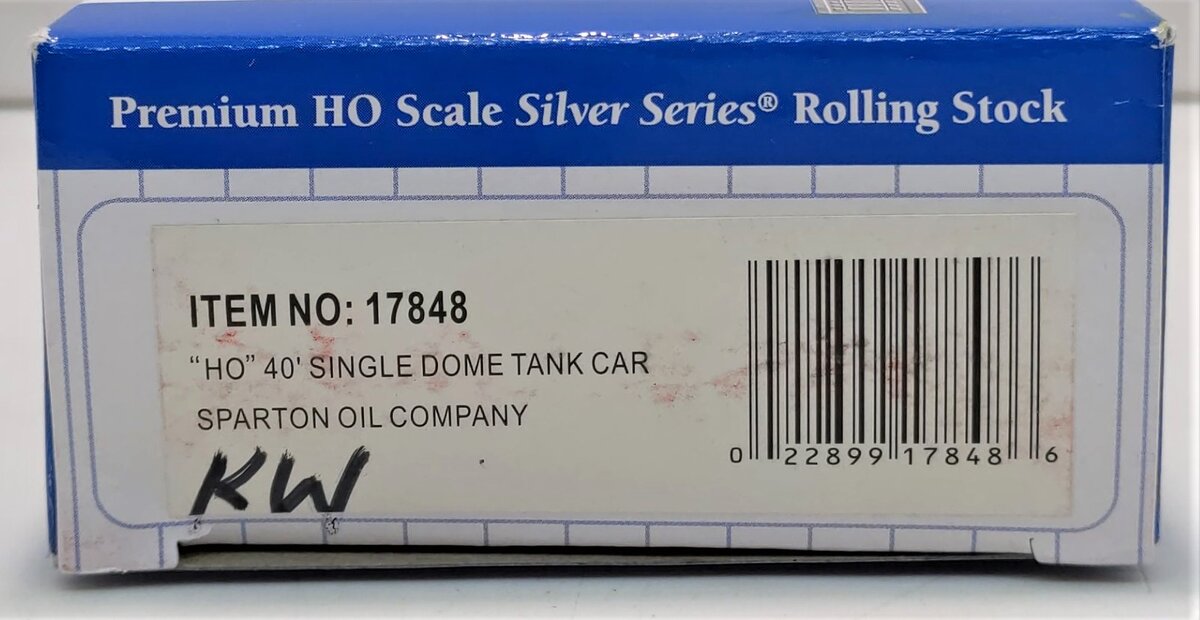 Bachmann 17848 HO Sparton Oil Company 40' Single-Dome Tank Car #8752