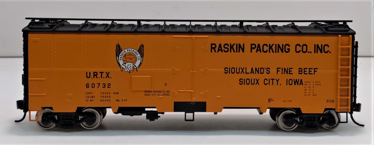 Walthers 910-3509 HO Raskin URTX 40' Steel Meat Reefer Ready To Run #60732