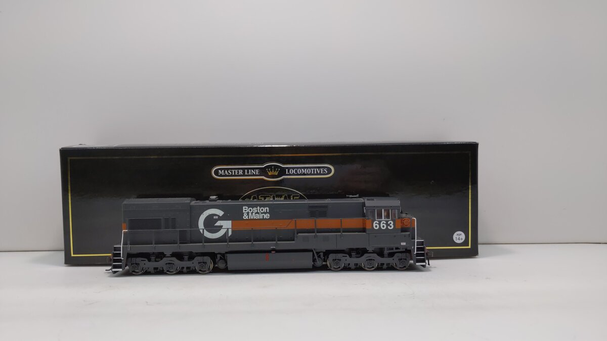 Atlas 10000906 HO Guilford/B&M U30C Phase III Diesel w/DCC & Sound #663