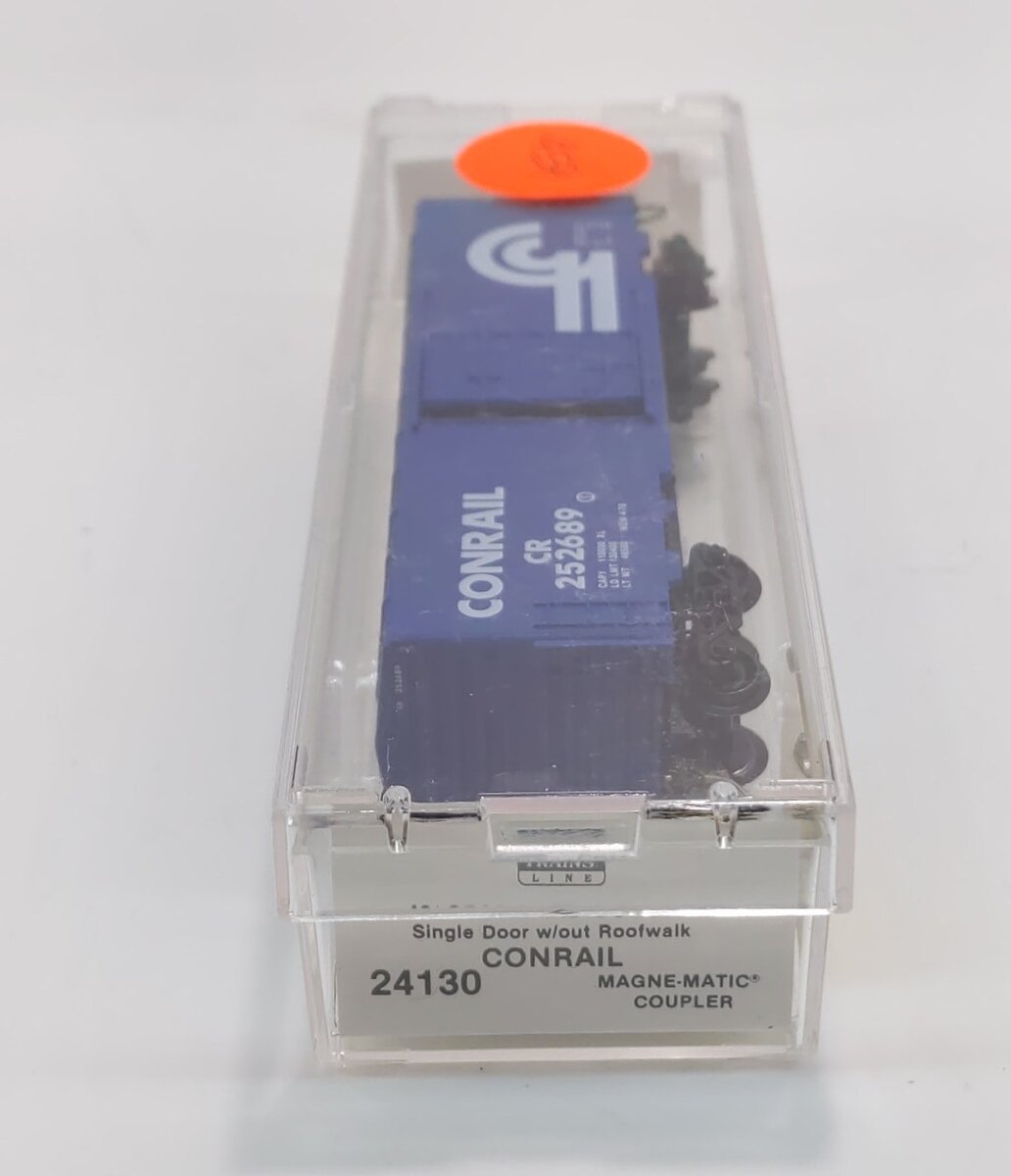 Micro-Trains 02400130 N Scale Conrail 40' Standard Single Door Boxcar #252689