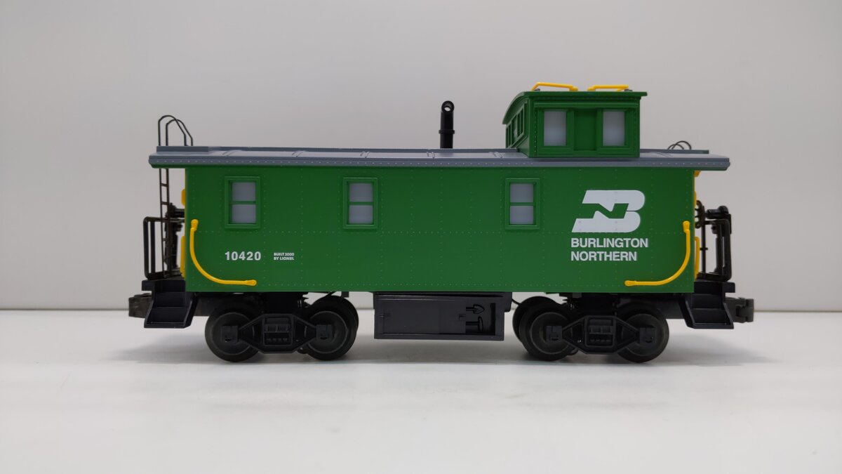 Lionel 6-17625 O Gauge Burlington Northern Illuminated Caboose #10420