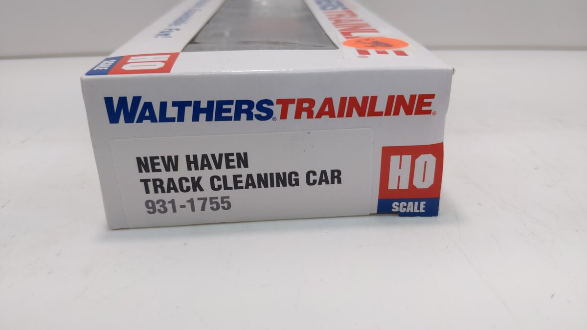 Walthers 931-1755 HO New Haven 40' Plug-Door Track Cleaning Boxcar #36833 - RTR