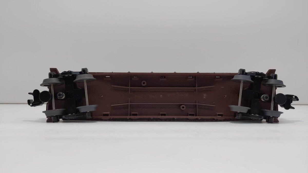 Lionel 6-26699 O Pennsylvania Flatcar with Wheel Load