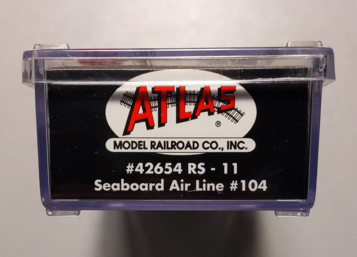 Atlas 42654 N Scale Seaboard Air Line RS-11 Diesel Locomotive #104