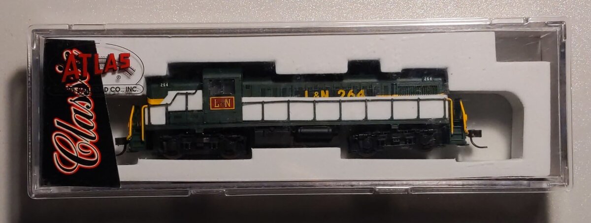 Atlas 40002214 N Louisville & Nashville Alco RS3 Diesel Engine #264