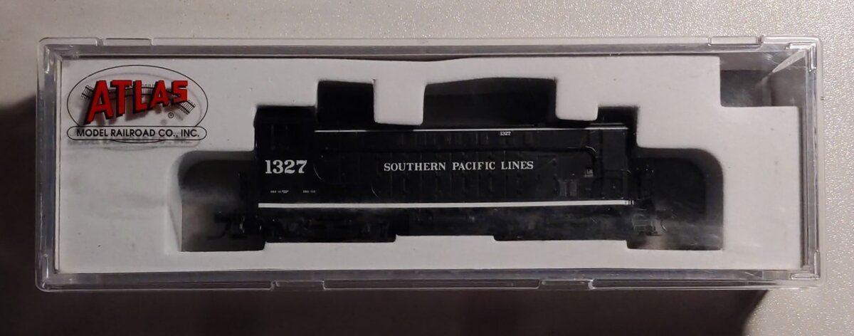 Atlas 40002598 N Southern Pacific VO-1000 Diesel Locomotive w/DCC #1327