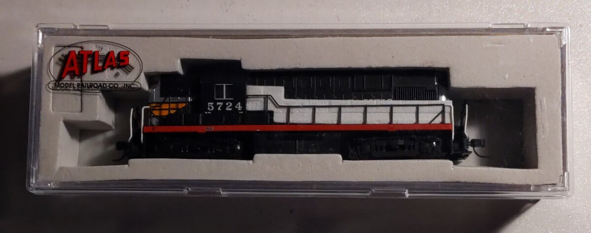 Atlas 42673 N Southern Pacific RS-11 Diesel Locomotive Standard DC #5724