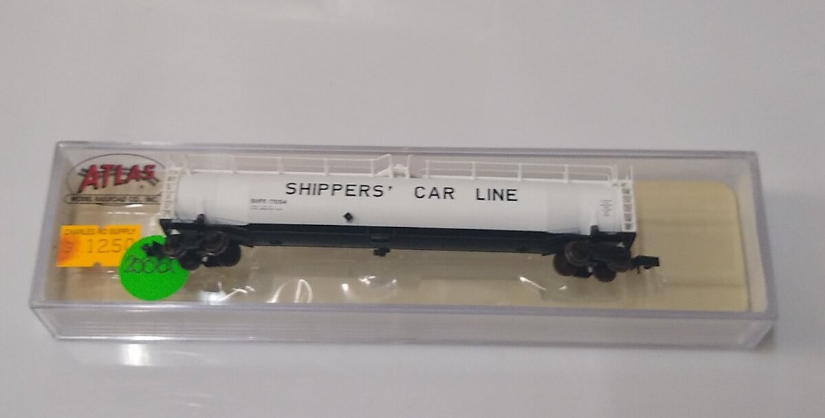 Atlas 37021 N Scale Shipper's Car Line 33,000 Gallon Tank Car #17054