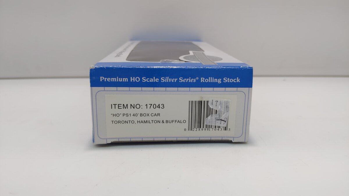 Bachmann 17043 HO Toronto Hamilton & Buffalo 40' Steel Boxcar