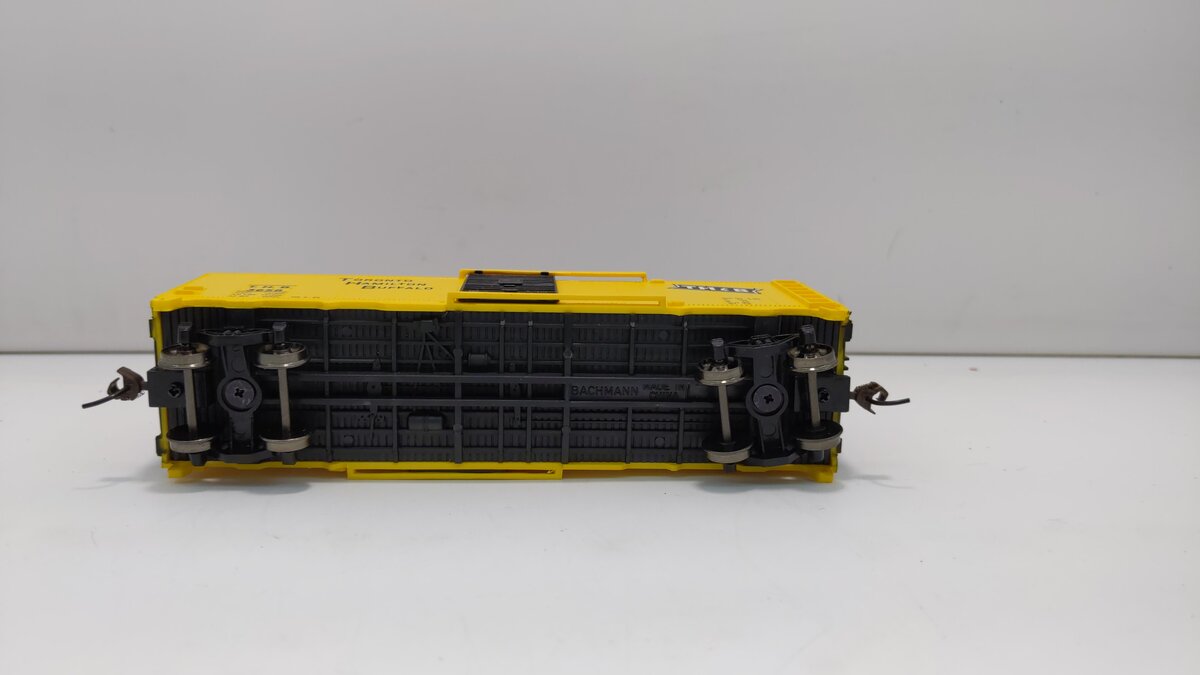 Bachmann 17043 HO Toronto Hamilton & Buffalo 40' Steel Boxcar