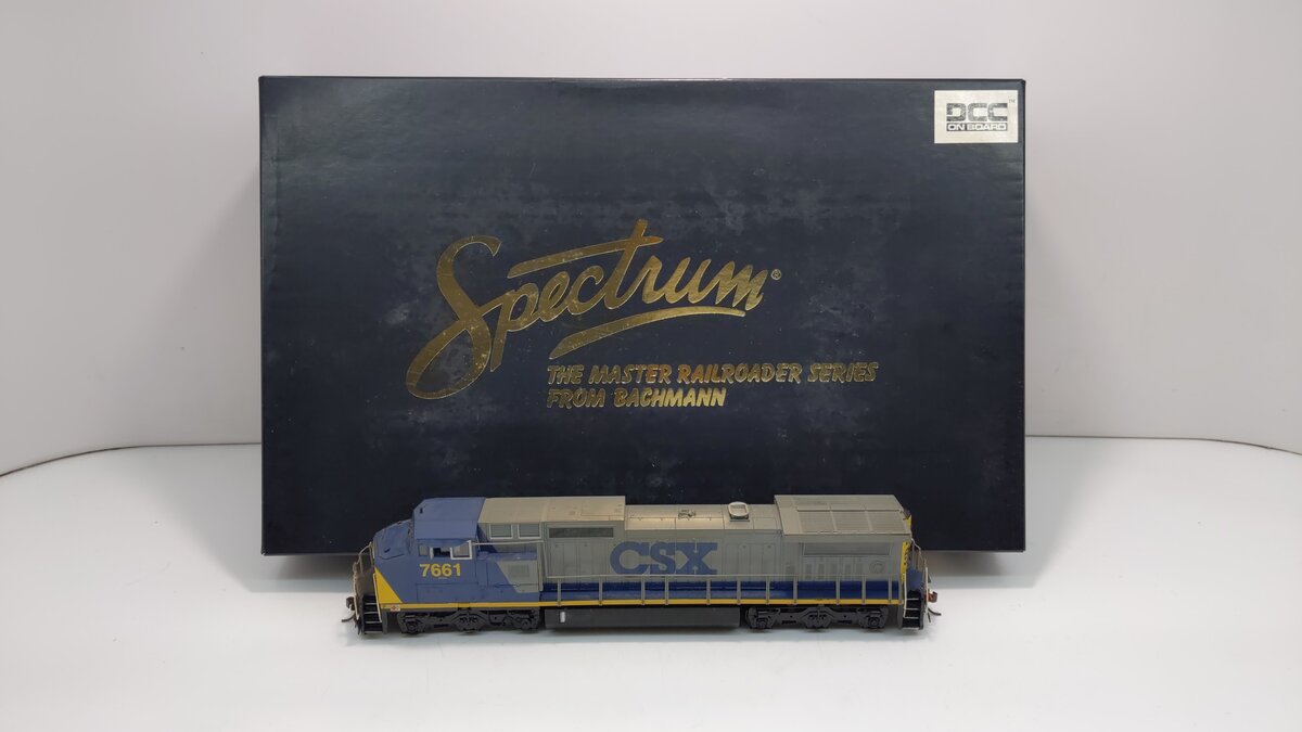 Bachmann 83505 CSX Dash 8-40CW Diesel Locomotive w/DCC #7661