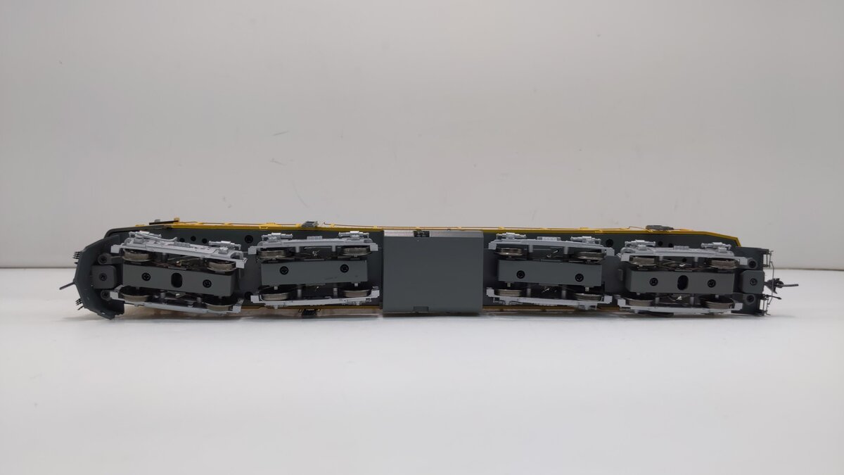 Athearn G41009 HO Union Pacific U50 Diesel Locomotive #43