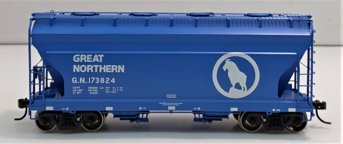 Athearn 93925 HO Scale Great Northern ACF 2970 2-Bay Hopper #173824