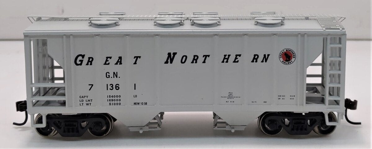 Athearn 94388 Great Northern PS2 2003 2-Bay Covered Hopper #71361