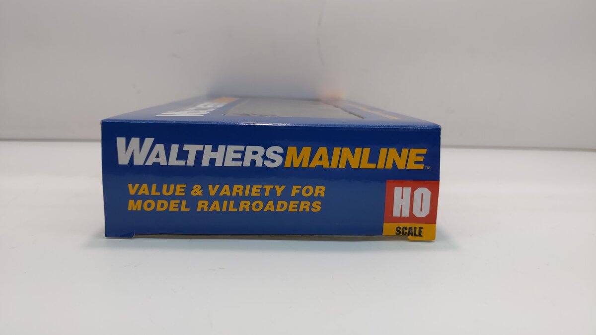 Walthers 910-6058 HO Great Northern 53' Corrugated-Side Gondola #78505