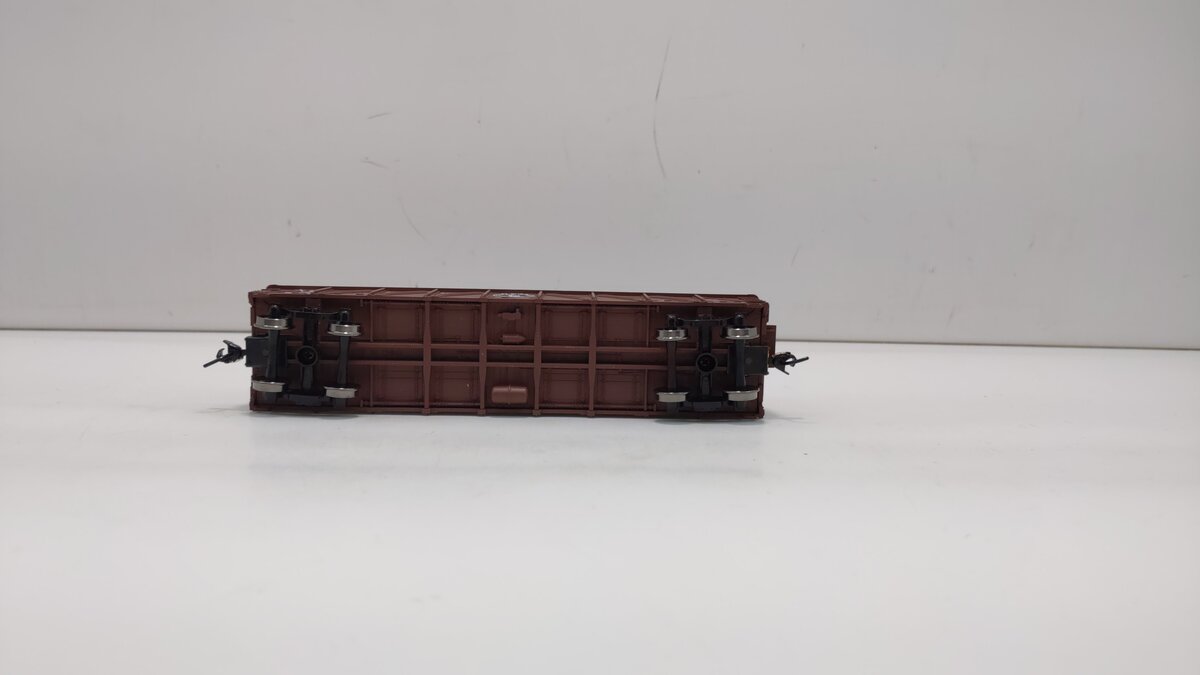 Walthers 910-5655 HO Scale Great Northern Gondola #74241