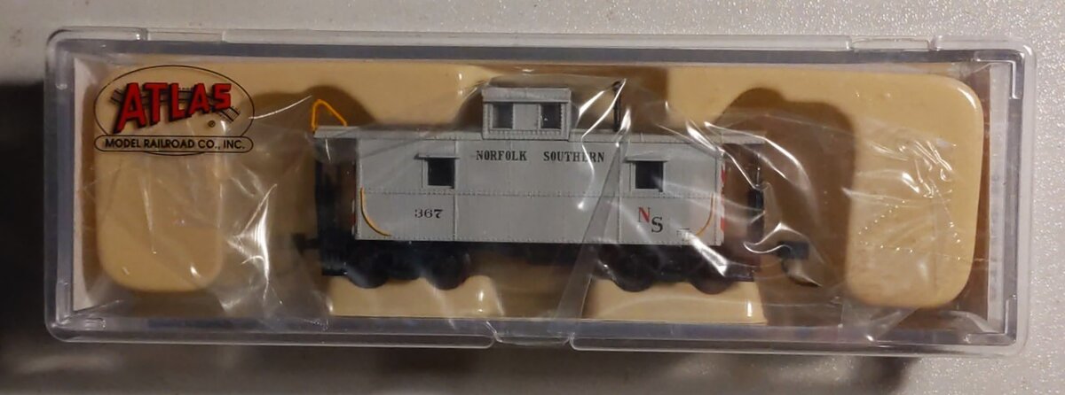 Atlas 50002590 N Norfolk Southern Cupola Caboose #367