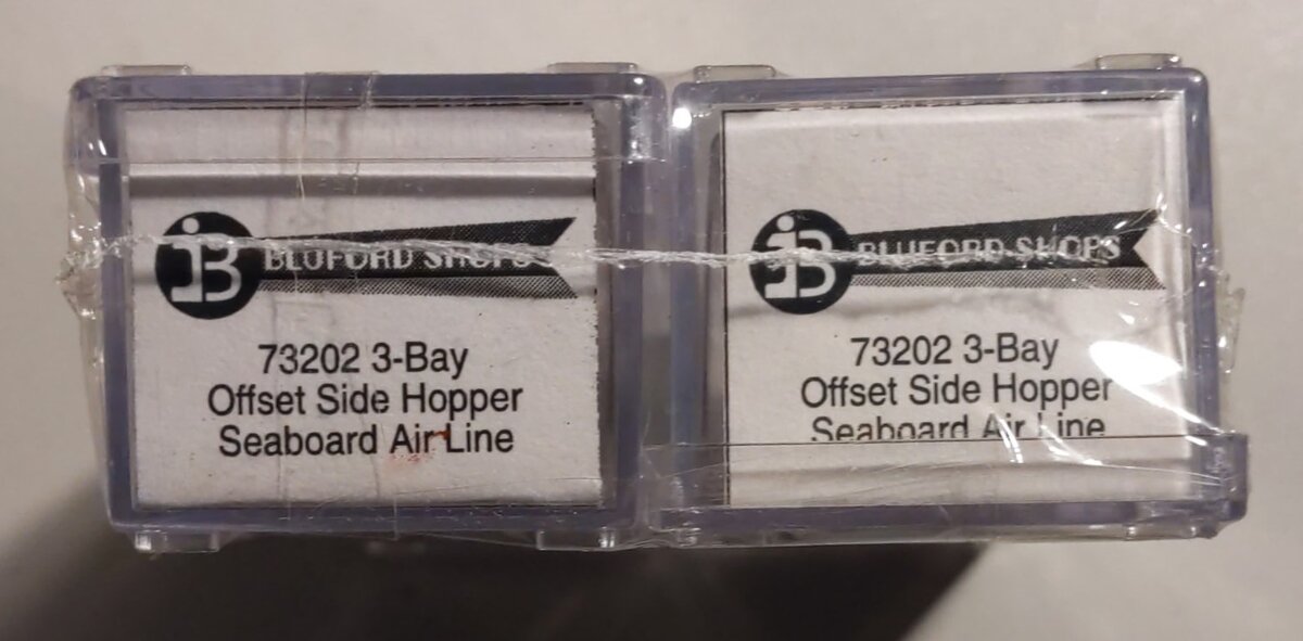 Bluford Shops 73202 N Scale Seaboard Air Line 70-Ton 3-Bay Offset Hopper 2-Pack