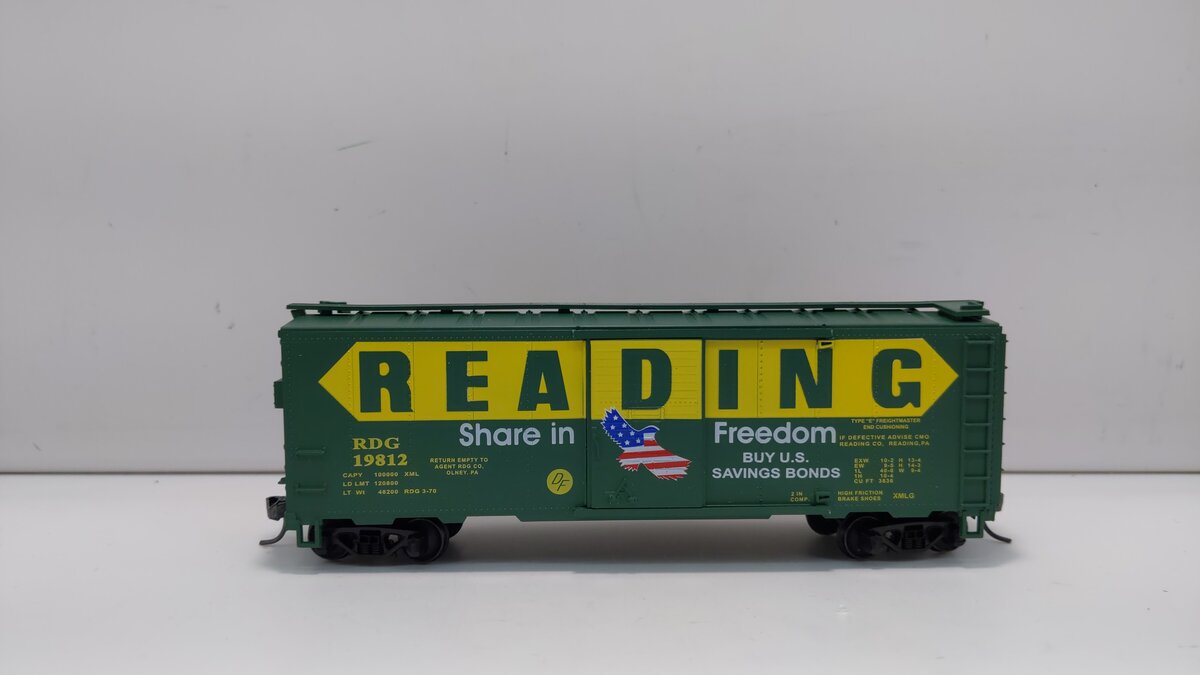 Mantua 734186 HO Reading 41' Steel Boxcar #19812