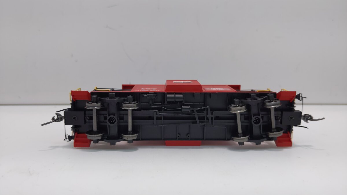 Bluford Shops 31090 HO ITC Bay Window Caboose #805