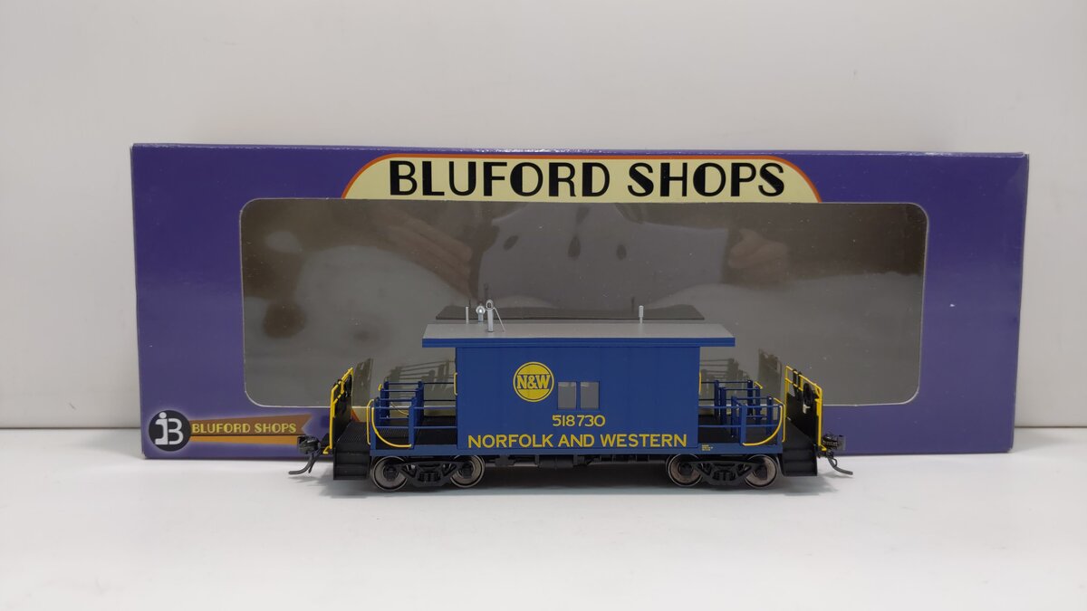 Bluford Shops 33091 Norfolk & Western Transfer Caboose w/Long Roof #518730