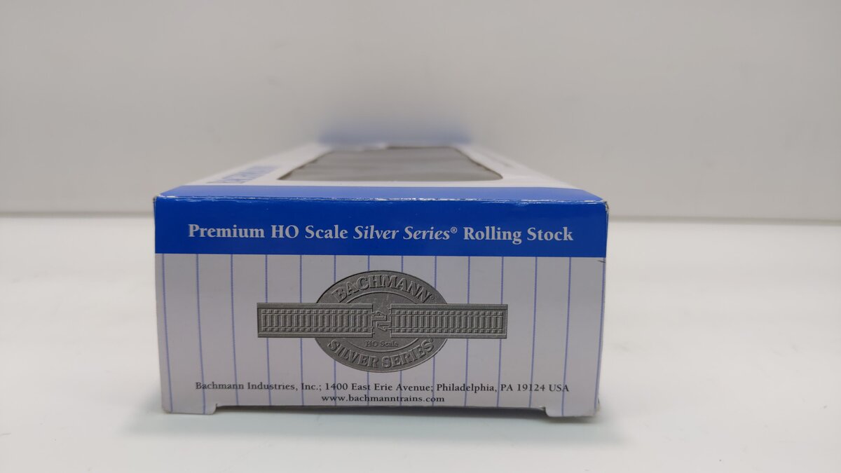 Bachmann 14904 HO CSX® 50' Outside Braced Box Car with FRED
