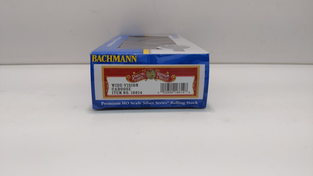 Bachmann 16614 HO Ringling Bros. and Barnum & Bailey Wide-Vision Caboose