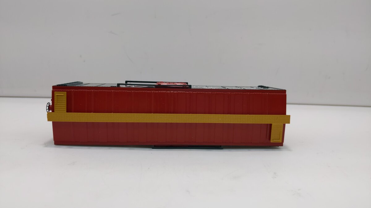 Bachmann 17007 HO Claus Candy Cane Co. 40' Box Car