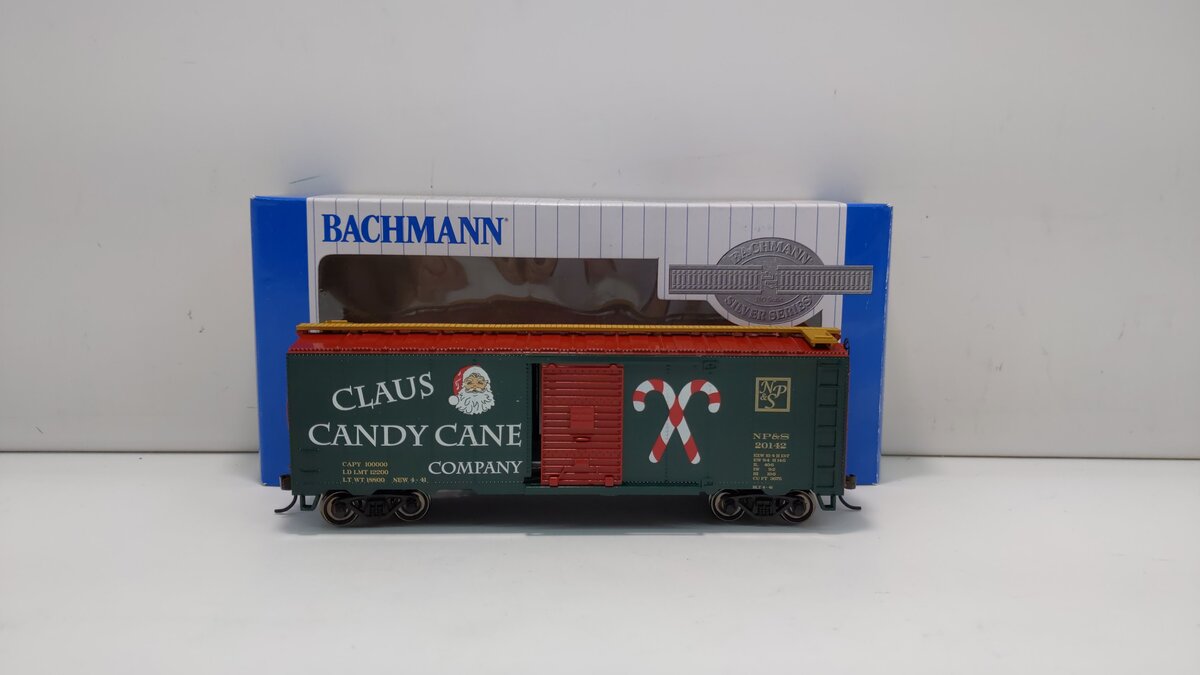 Bachmann 17007 HO Claus Candy Cane Co. 40' Box Car