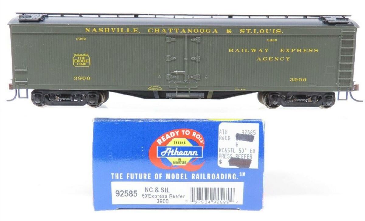 Athearn 92585 HO NC&StL 50' Express Reefer #3900 - RTR
