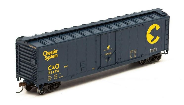 Roundhouse 81460 HO Chessie System 50' Plug Door Box Car #22496