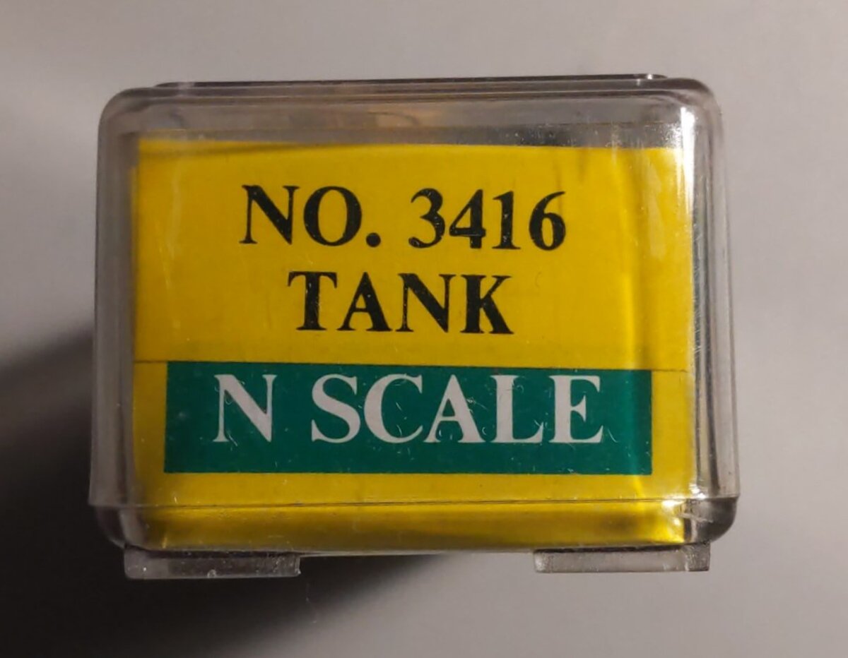 Model Power 3416 HO Shell 3-Dome Tank Car #1105