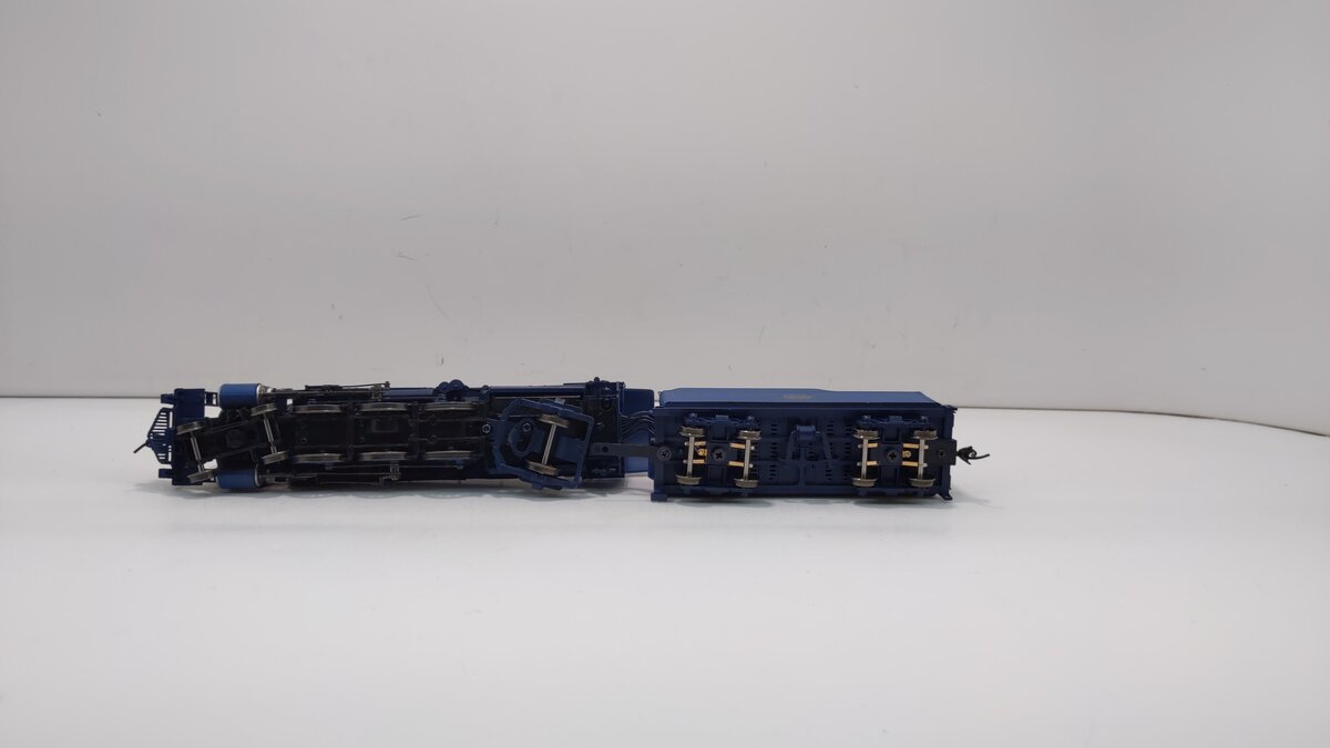 Broadway Limited 5906 HO Scale New Jersey Central Diesel Locomotive #831