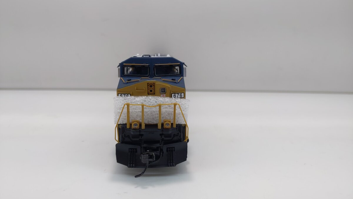 Broadway Limited 5685 HO CSX GE AC6000 with Sound #676