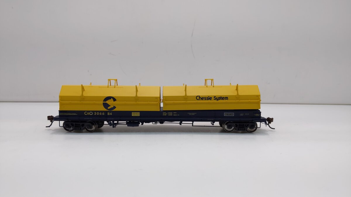 Red Caboose 629-32530 HO Scale Chesapeake And Ohio Coil Car #306684