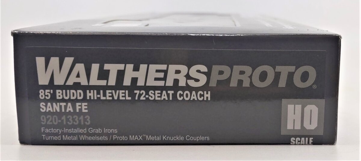 Walthers 920-13313 HO Santa Fe 85' Budd Hi-Level 72-Seat Coach