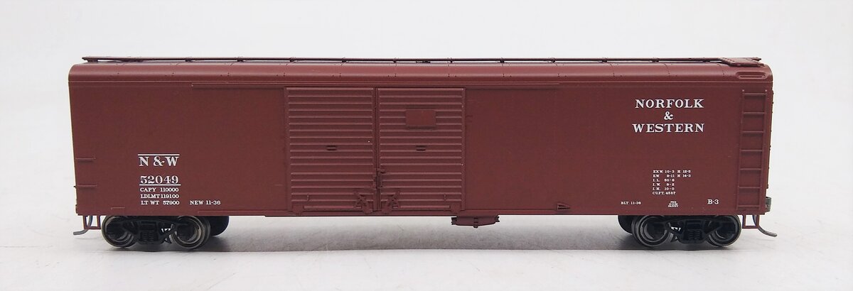 Bowser 41630 HO Norfolk and Western X32 4 Door Box Car Ready-To-Run #52049